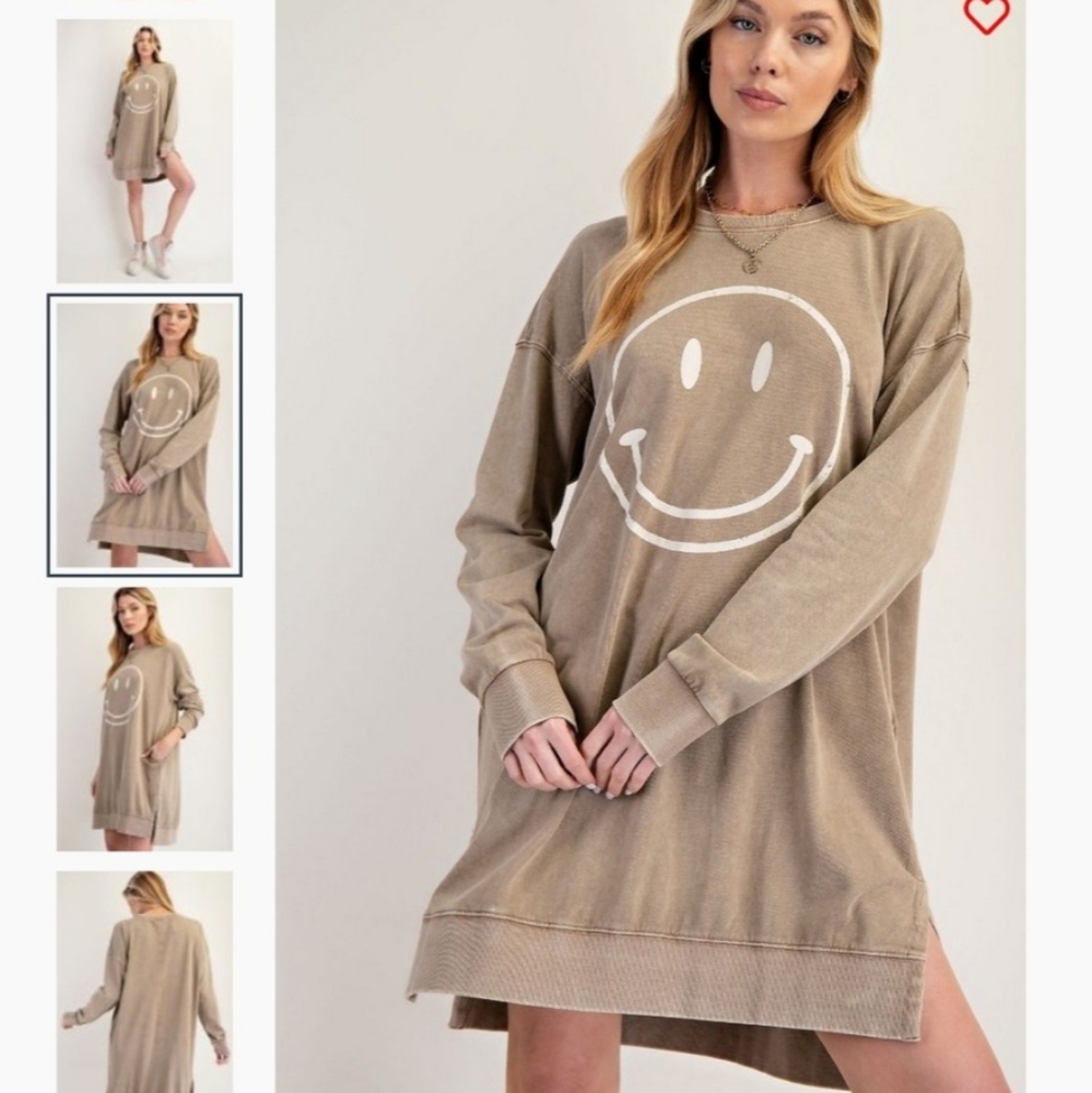 NWT! Easel Smiley Face Washed Terry Pullover Dress Med